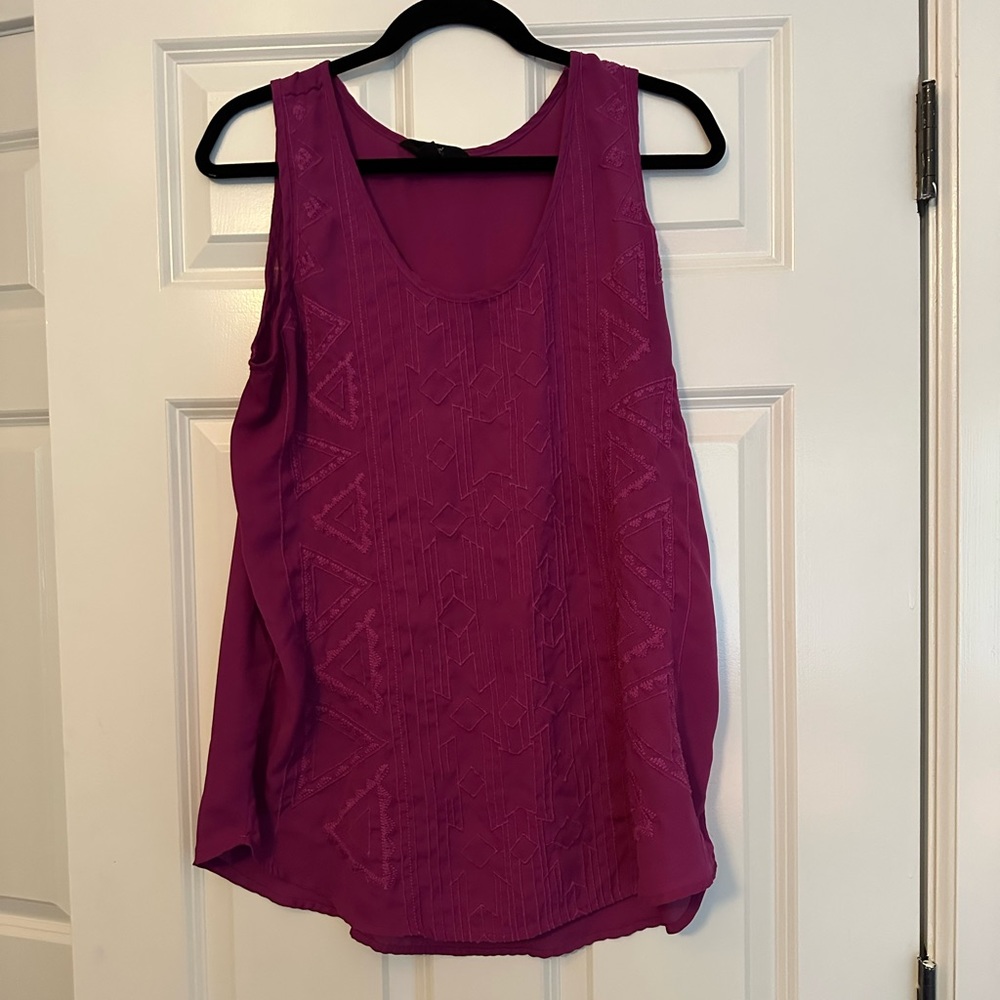 G&W woman’s tank top size large